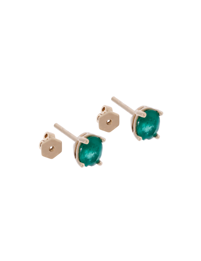 PAR DE STUDS ESMERALDAS OVALADAS