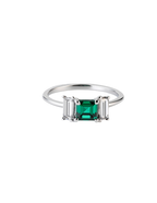 ANILLO ESMERALDA CUADRADA CON DIAMANTES BAGUETTE