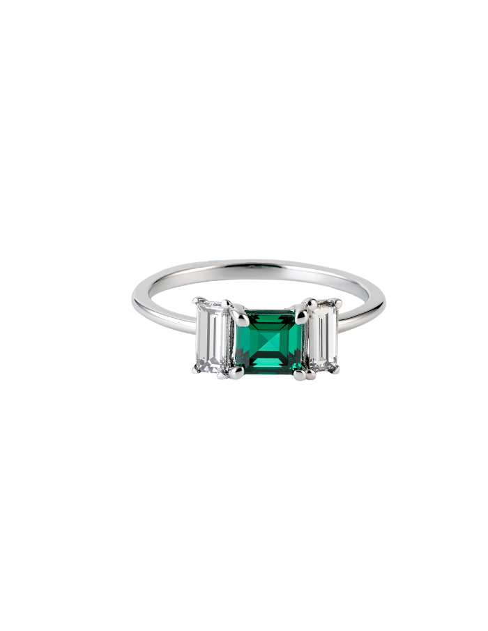 ANILLO ESMERALDA CUADRADA CON DIAMANTES BAGUETTE