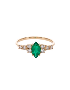 ANILLO ESMERALDA MARQUISSE DIAMANTES REDONDOS