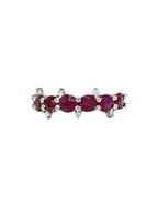 ANILLO RUBíS Y DIAMANTES REDONDOS